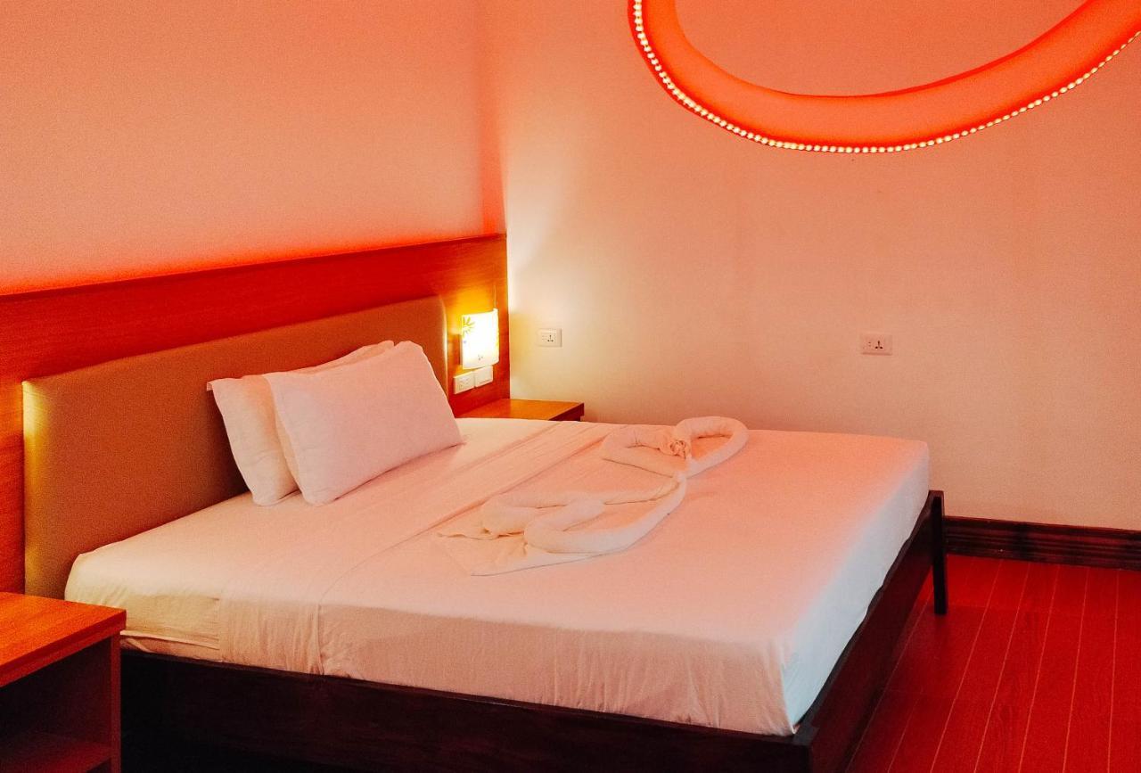 Reddoorz @ Sun Kissed Resort Guindulman Anda  Exterior photo